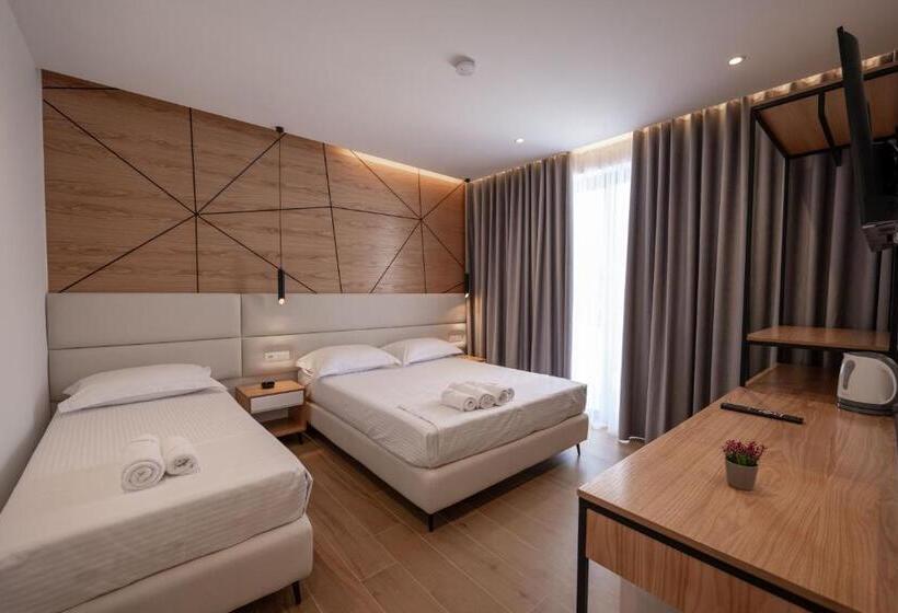 Quarto Triplo Deluxe, Aboja Inn