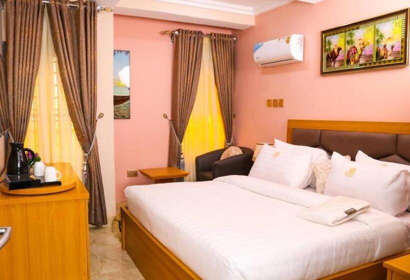 اتاق لوکس, Madaki S Executive Suites