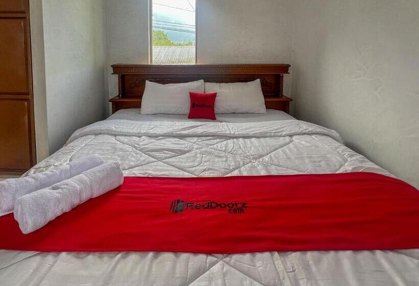 Номер Стандарт, Reddoorz Syariah At Jalan Dieng 4