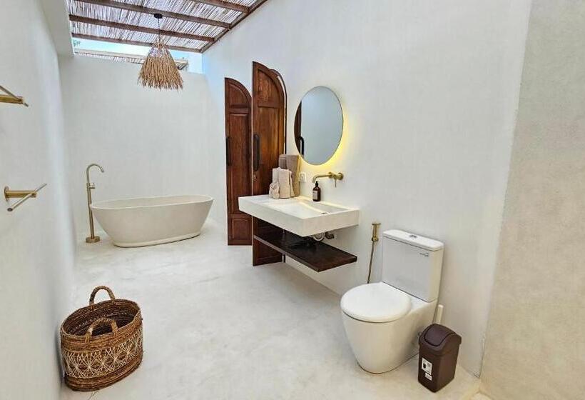 스탠다드 스튜디오 (테라스구비), La Bianca Studio Apartment