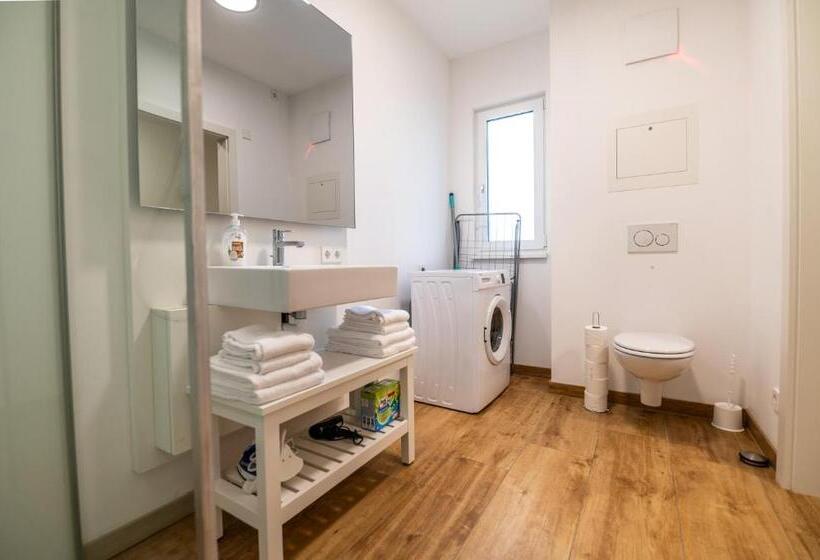 Апартаменты 2 Спальни с Террасой, Shome Apartments Graz Ost   Self Check In & Free Parking