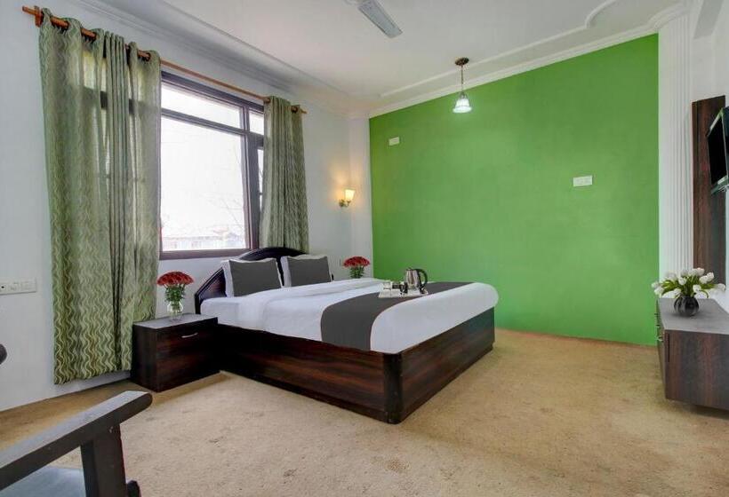 Люкс, Capital O Yasmin Resort