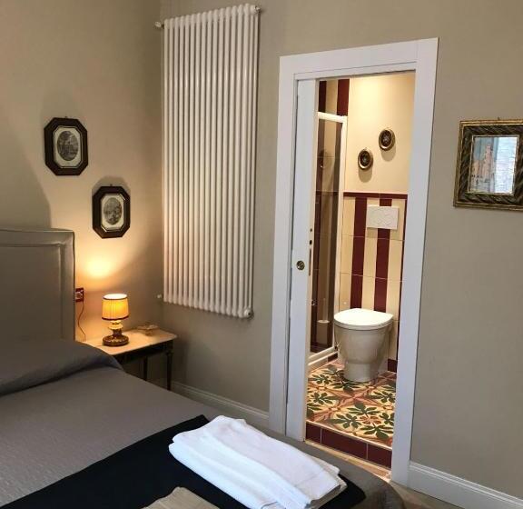 اتاق لوکس, B&b Sotto La Torre