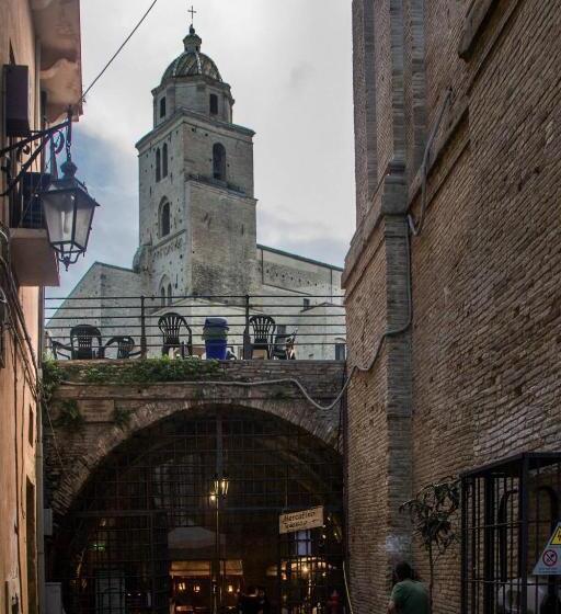 اتاق لوکس, B&b Sotto La Torre