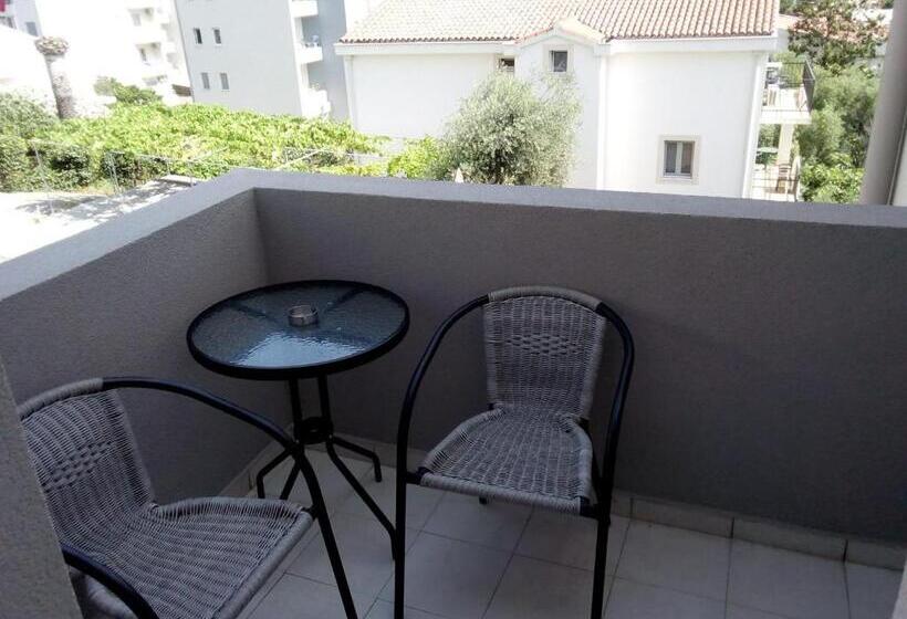 اتاق استاندارد با چشم‌انداز, Apartments Grubor