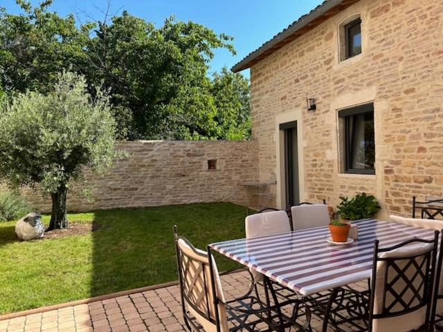 اتاق استاندارد, Les Chambres Claires Givry
