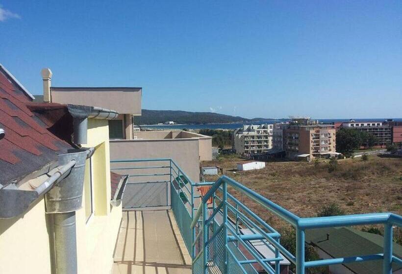 اتاق استاندارد, Family Hotel Meteora