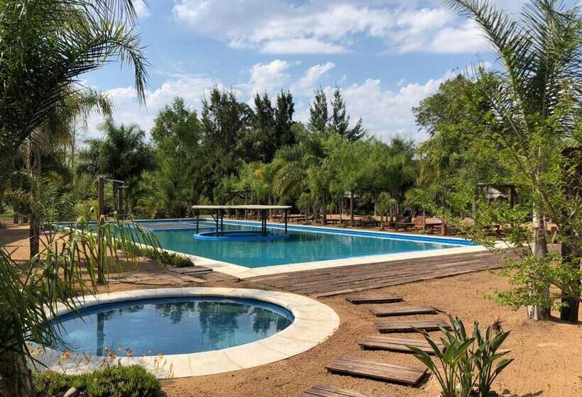 Люкс, La Delfina Island Resort