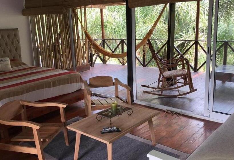 Люкс, La Delfina Island Resort