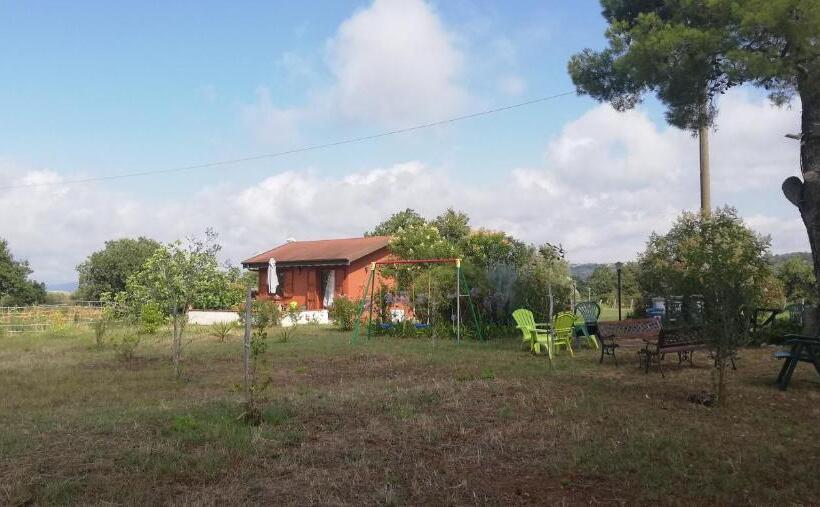 کلبه ییلاقی, Agriturismo Residenza Nakelia