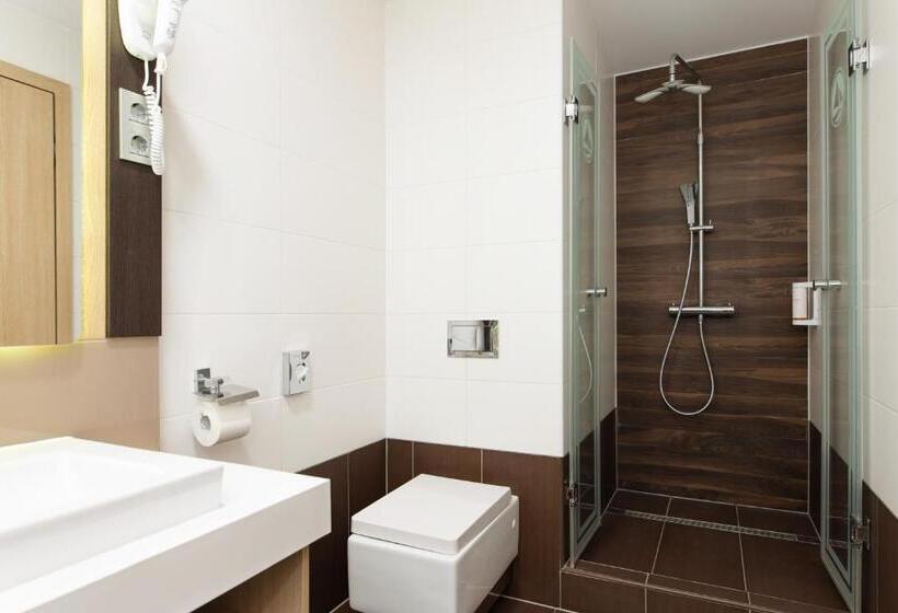 Семейный Номер, Portobello Wellness & Yacht Hotel Esztergom