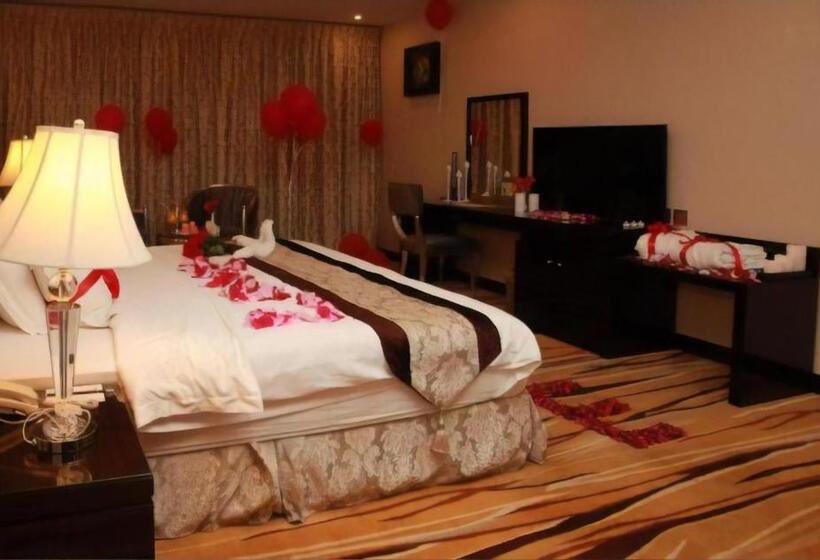 Suite, Garden Plaza