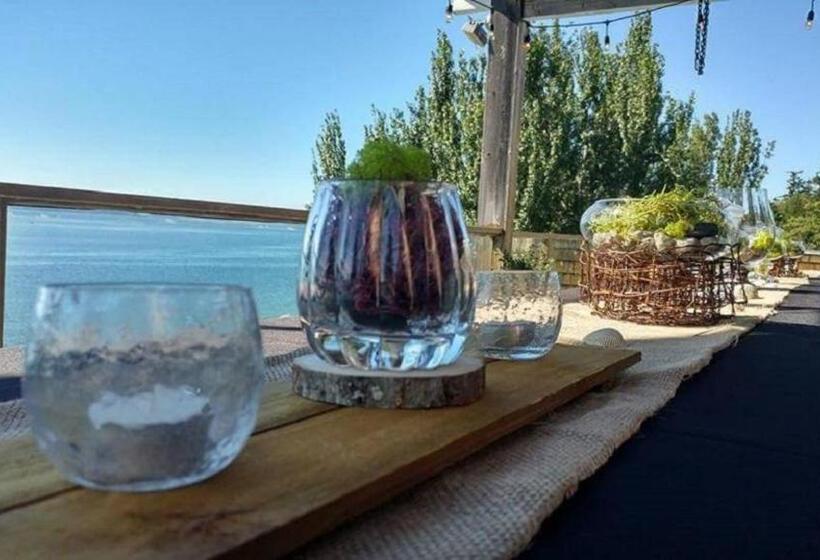 Люкс с гидромассажем, Camano Island Inn