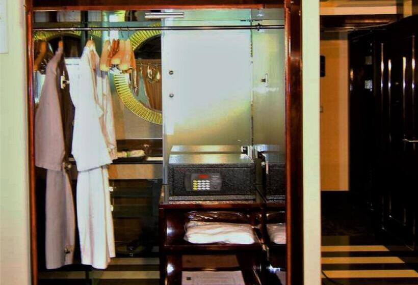 اتاق لوکس, The Raintree Dhaka   A Luxury Collection