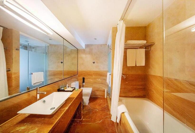 سوییت خانوادگی, Hampton by Hilton Zhuhai Gongbei Port