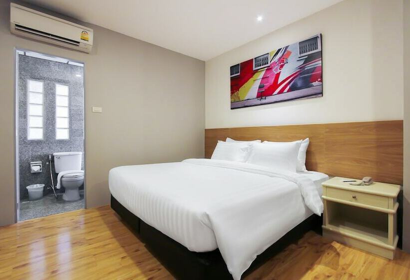 Номер Deluxe, Pula Silom