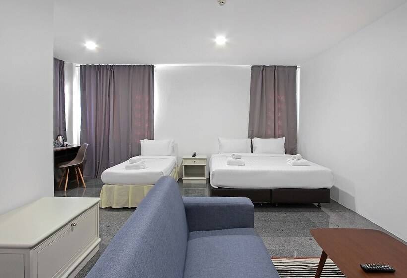 Трехместный Номер Премиум, Pula Silom
