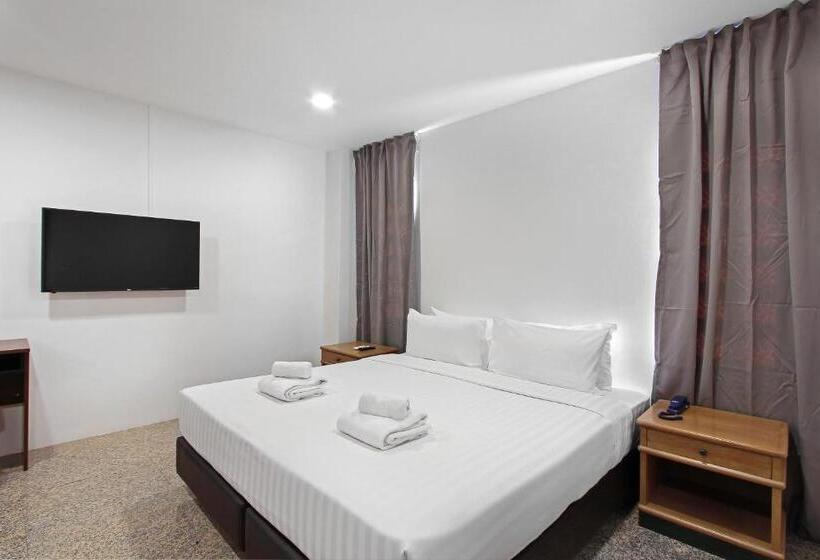 Номер Премиум, Pula Silom