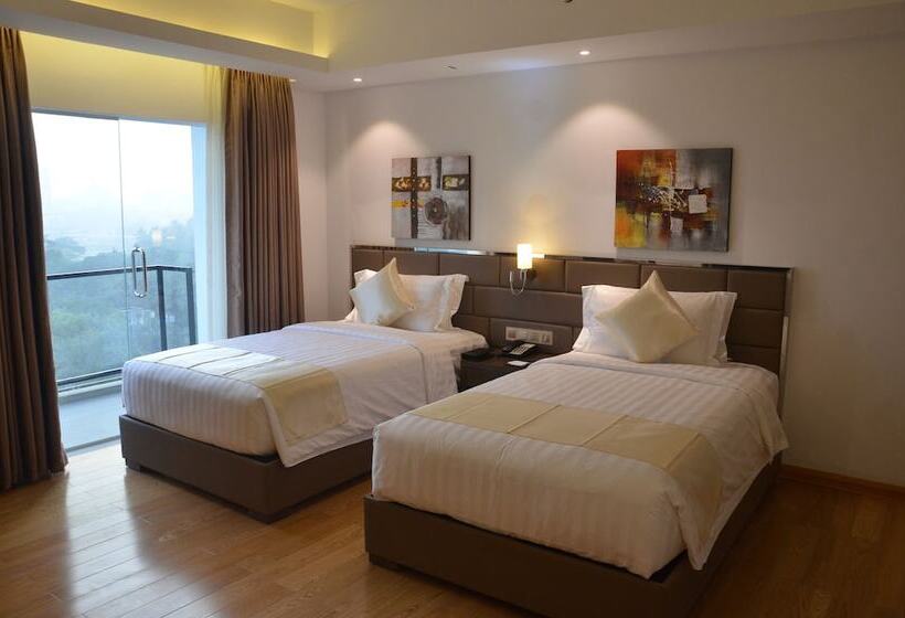 غرفة سوبيريور, Golden Tulip  The Grandmark Dhaka