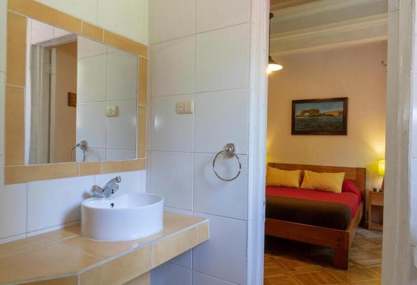 家庭间, Hostal Rio Amazonas