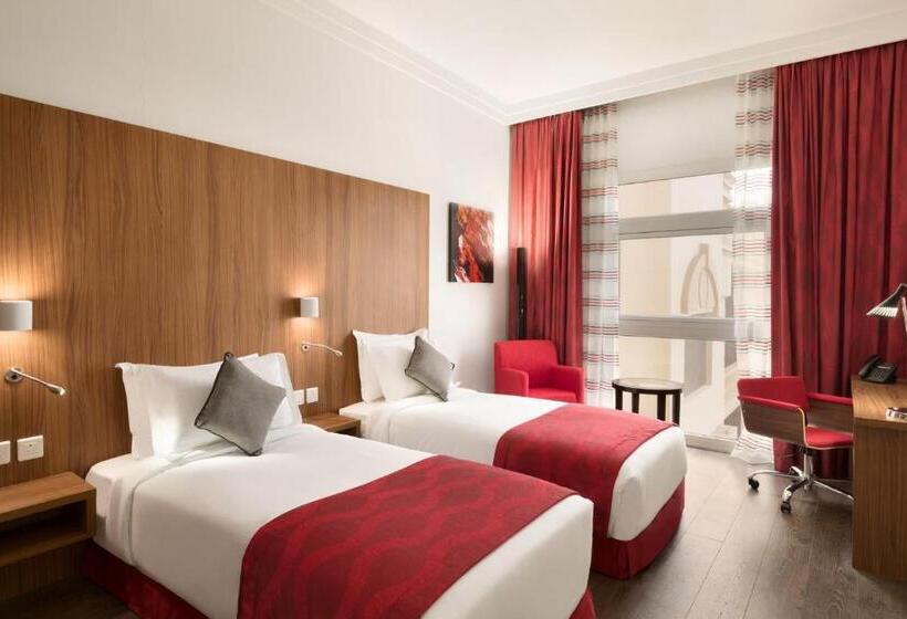 장애인을 위한 스탠다드 룸, Ramada Encore Al Khobar Olaya