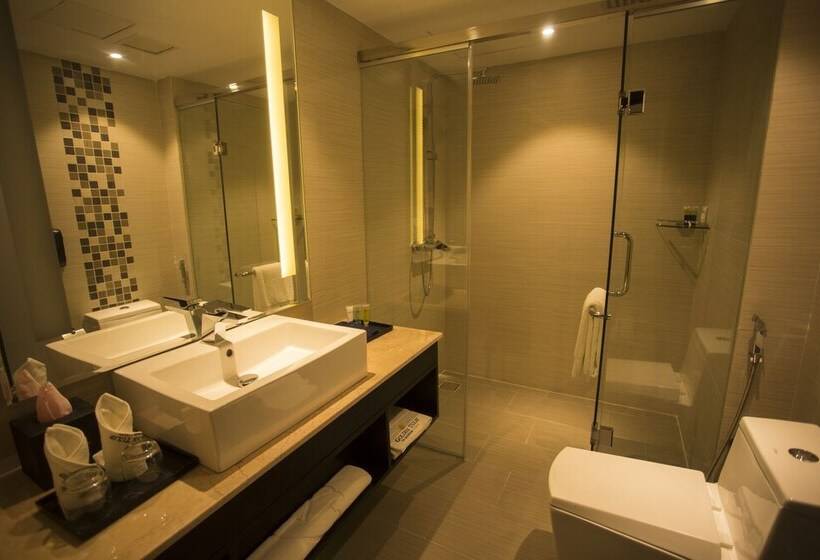 غرفة سوبيريور, Golden Tulip  The Grandmark Dhaka