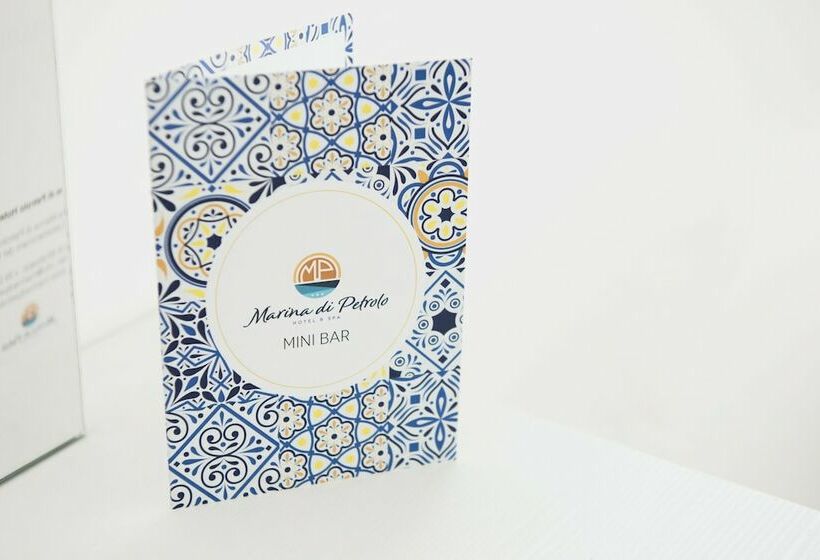 Номер Стандарт Вид на Море с Балконом, Marina Di Petrolo Hotel & Spa