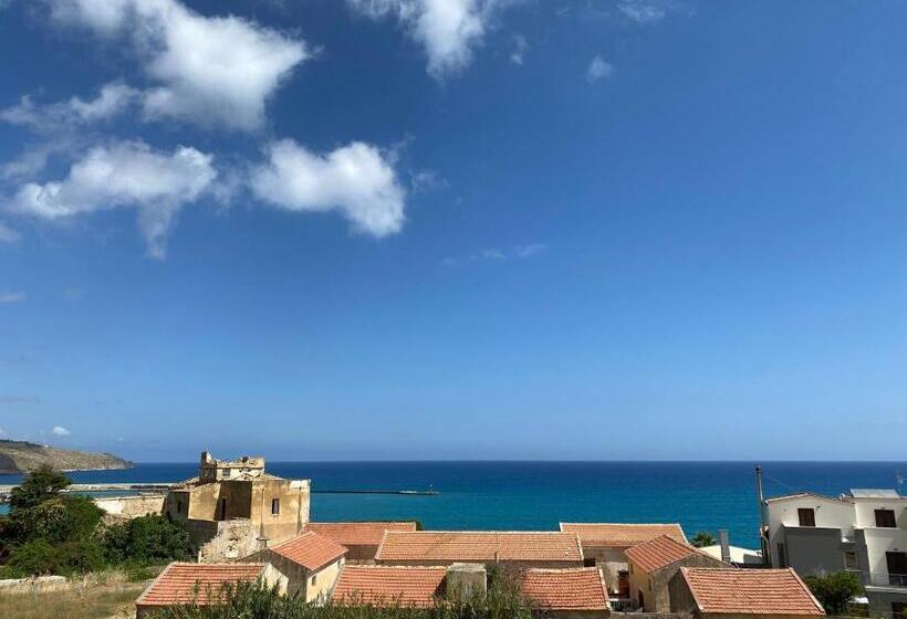 Студия Стандарт Вид на Море, Marina Di Petrolo Hotel & Spa