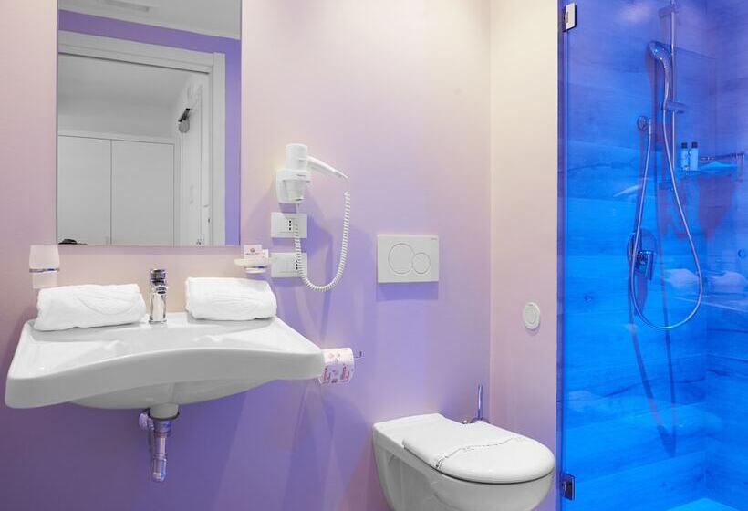 Номер Стандарт Вид на Море с Балконом, Marina Di Petrolo Hotel & Spa