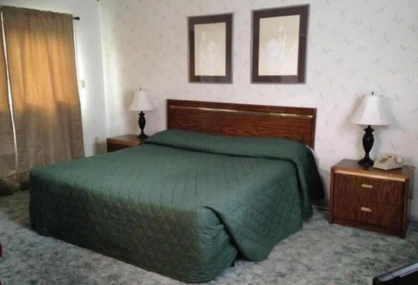Шале 1 Спальня, Eagle Village Resort & Chalet