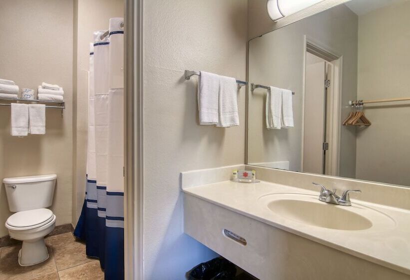 سوییت لوکس, Alister Square Inn