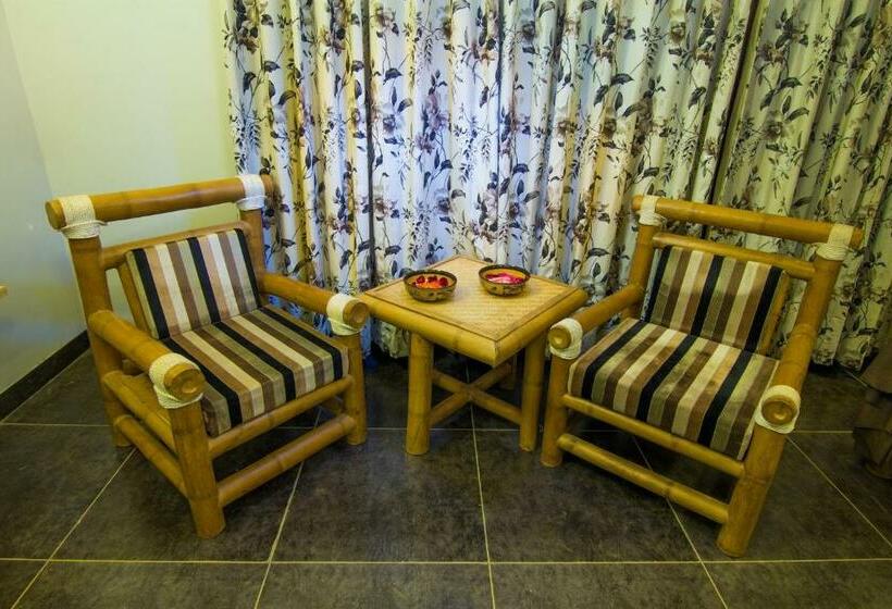 Хижина, Aranyak Resort