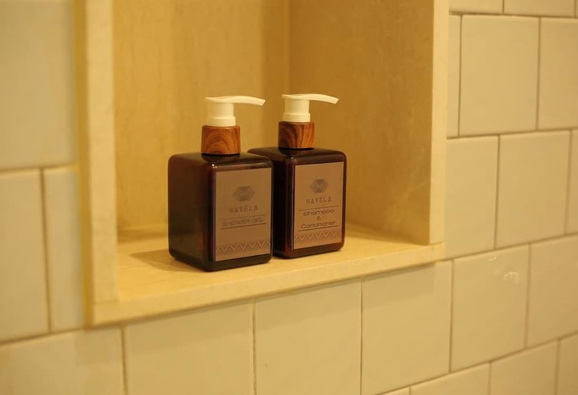 سوئیت با بالکن, Navela Hotel & Convention