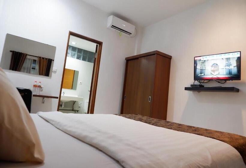 Номер Deluxe, Netral Jombang