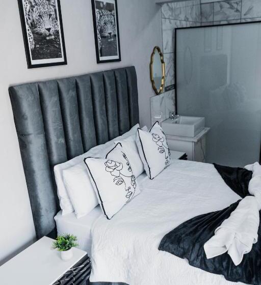 스탠다드 룸 풀장 전망, Plein On Suid Guesthouse