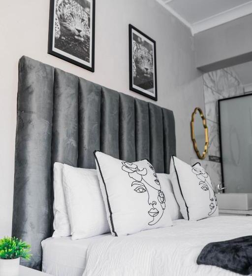 스탠다드 룸 풀장 전망, Plein On Suid Guesthouse