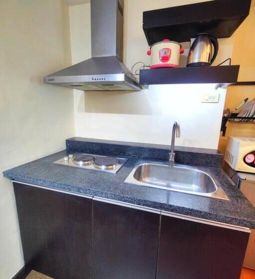 스탠다드 룸, Cozy Hotel Room With Bath Tub And Free Pool Access