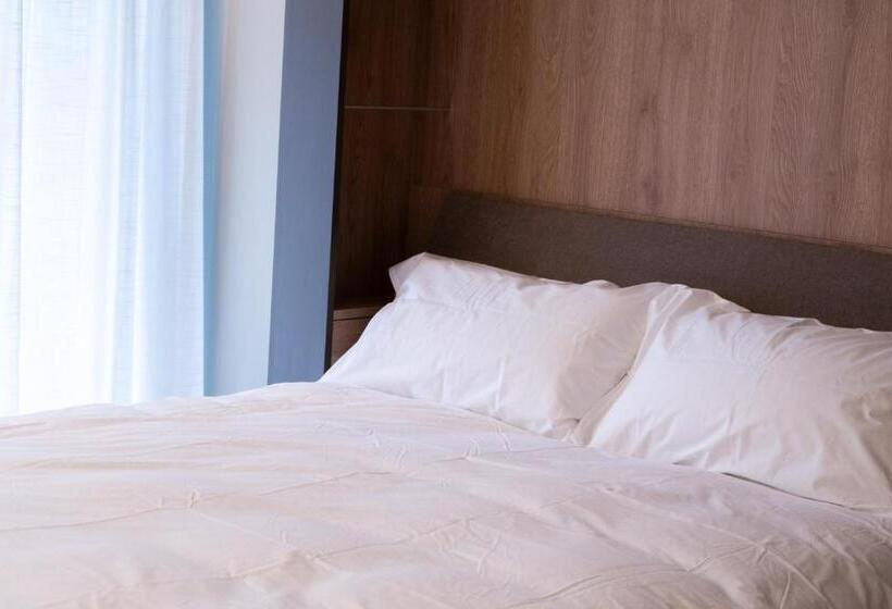 سوئیت با بالکن, Arbed Living Hotel   Supercharger