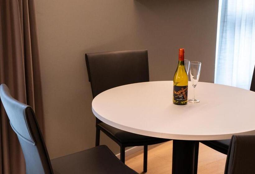 سوئیت با تخت بزرگ, Arbed Living Hotel   Supercharger