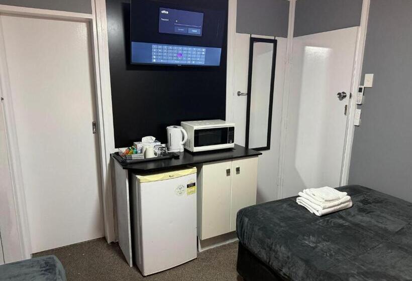 Номер Стандарт, Commercial Hotel Werris Creek