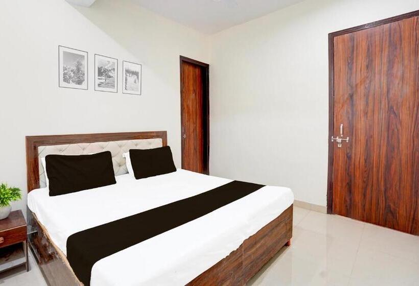 三人经典房间, Oyo Hotel Best Stay