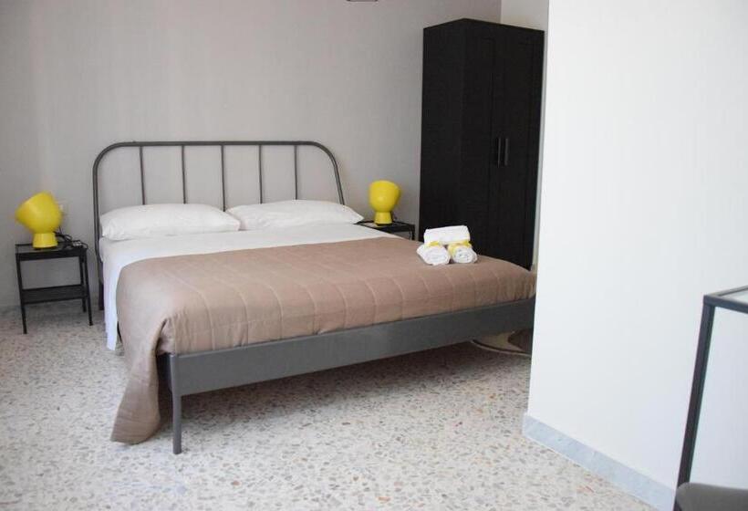 اتاق استاندارد سه نفره, San Lorenzo