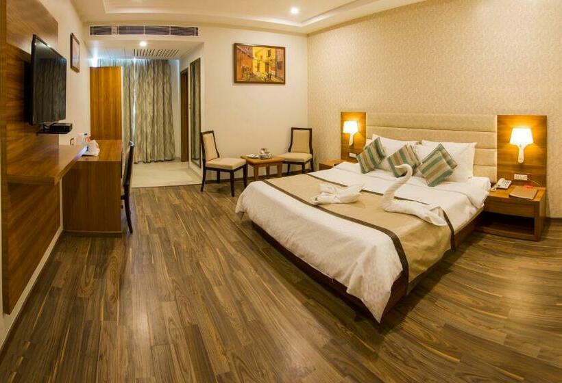 اتاق لوکس, The India Benares