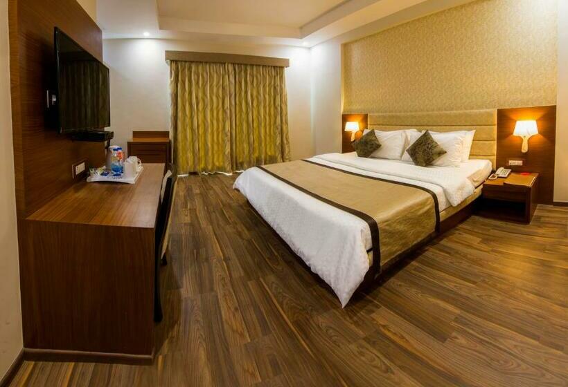 Номер Deluxe, The India Benares