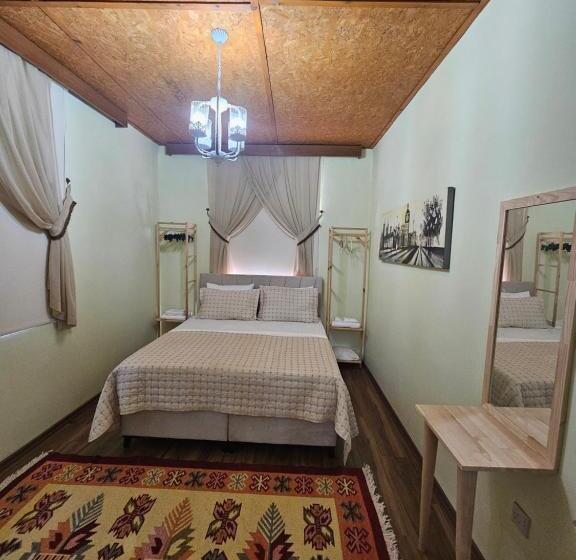 اتاق استاندارد, Burcu Guest Home