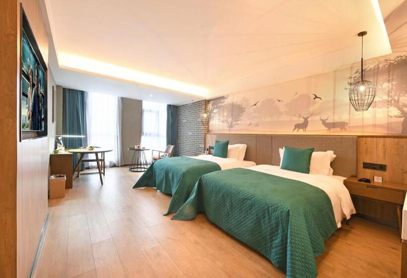 Номер Стандартный с Видом, Mehood Lestie Hotel   Xi An Jiaotong University Xijing Hospital Changle Park Metro Station