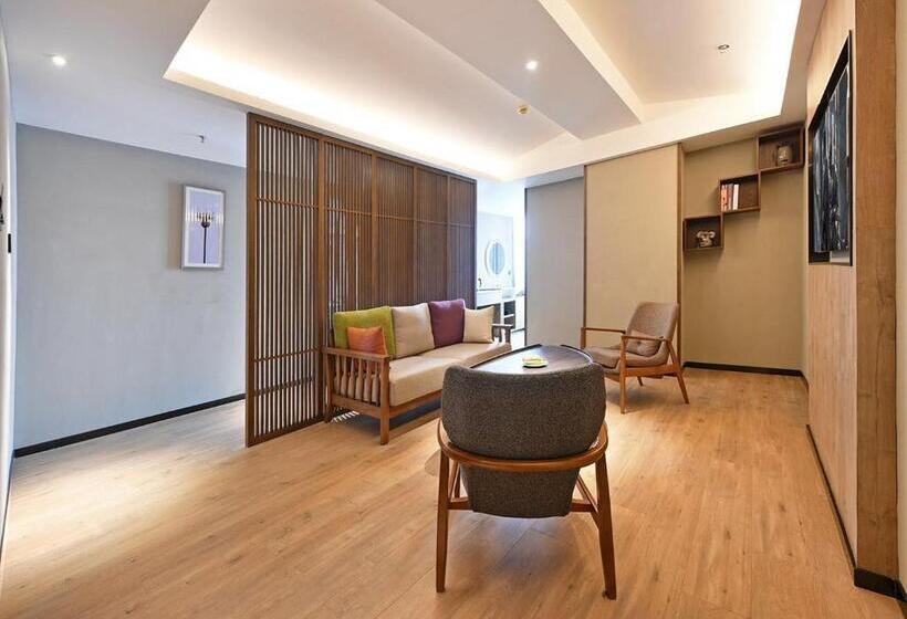 Номер Deluxe, Mehood Lestie Hotel   Xi An Jiaotong University Xijing Hospital Changle Park Metro Station