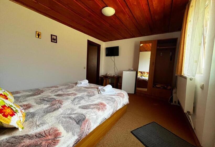 اتاق استاندارد با چشم‌انداز باغ, Forest View Cottage