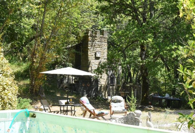 Номер Superior, Il Castello Nel Bosco