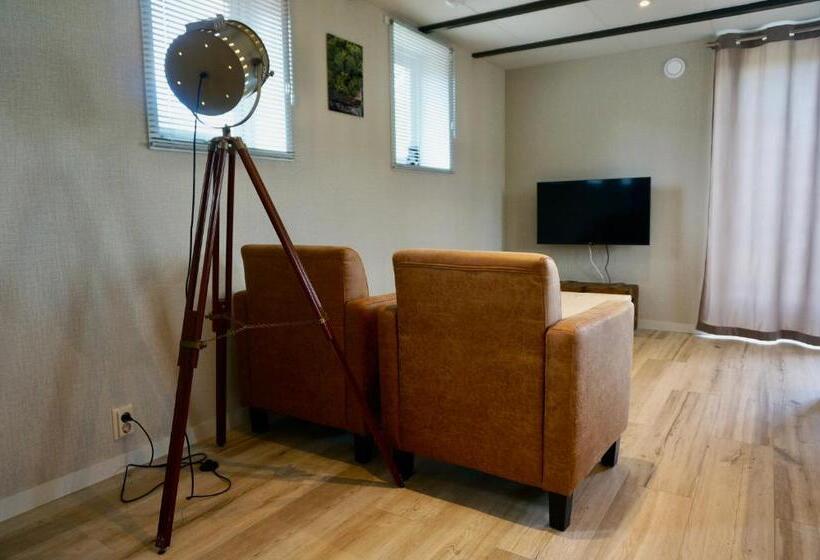اتاق لوکس با تخت بزرگ, B&b De Groene Loper